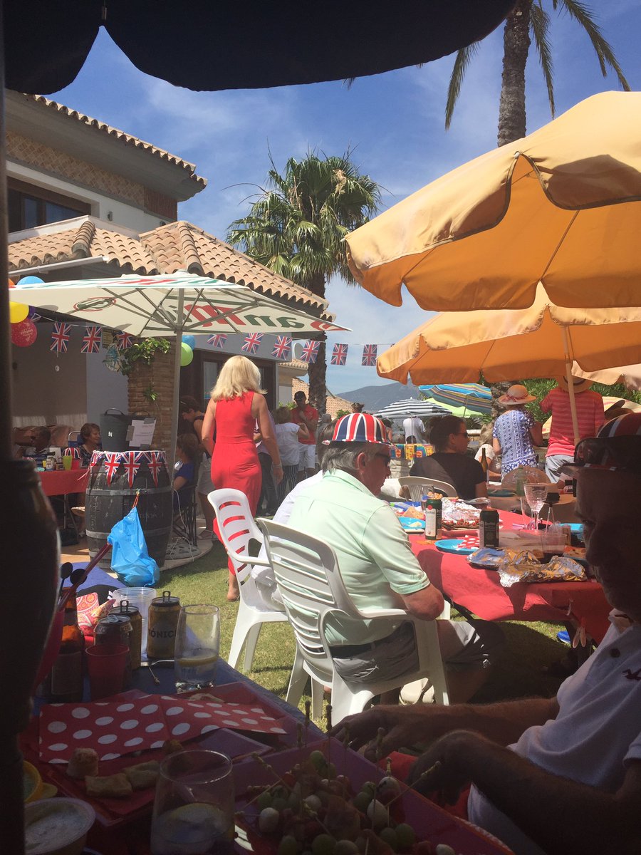 emme_lou_hall's tweet photo. @KensingtonRoyal @RoyalFamily celebrating our lovely #Queen's 90th in #Marbella #Spain https://t.co/RXDSYKYUdc