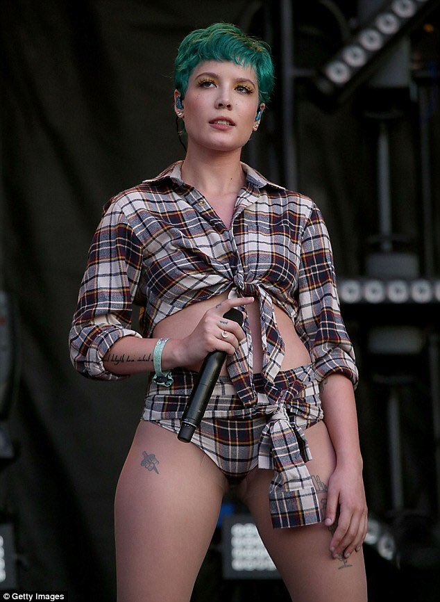 More of Halsey onstage at #Bonnaroo2016.