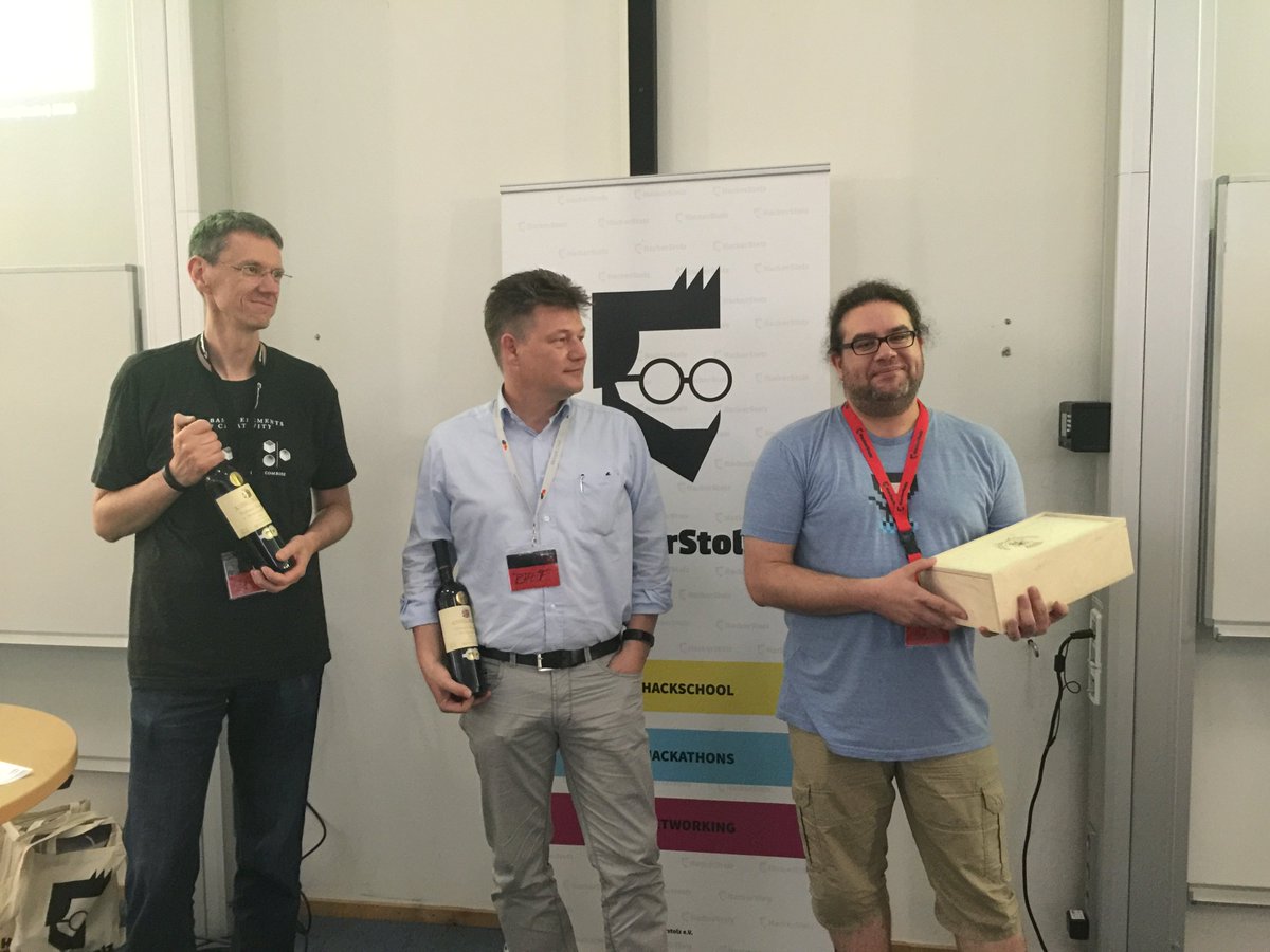 hackerstolz's tweet photo. Thanks to our jury! You are awesome! #innohacks2016 #hackgermany https://t.co/ogvMnGeatE