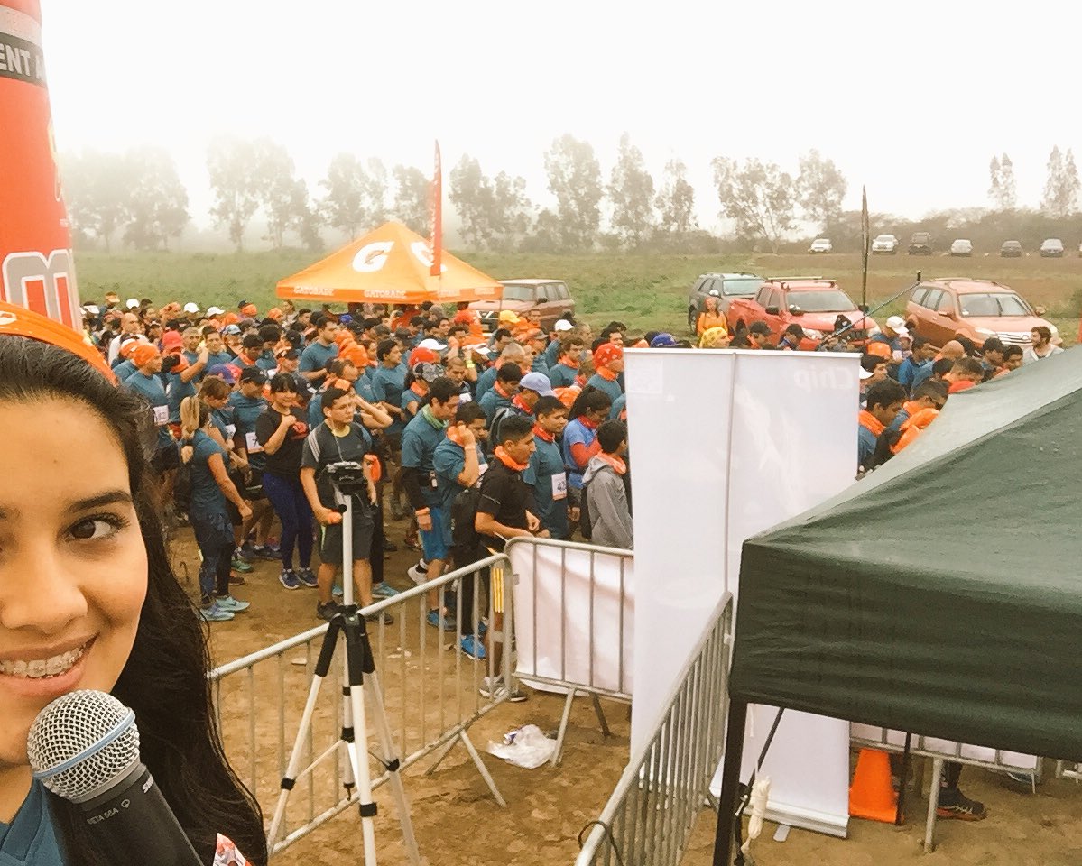 CelesteSoria's tweet photo. Comenzó el #MerrellChallenge 14km de reto! @merrellperu https://t.co/f2IxH6kU3N