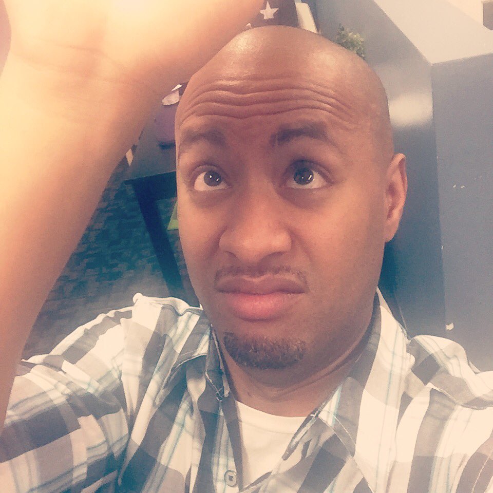 samkenoly's tweet photo. When you're leading worship and there's that one dude that doesn't quite know what to do! #worshipanyway #strangeguy https://t.co/sOaPEit9hW