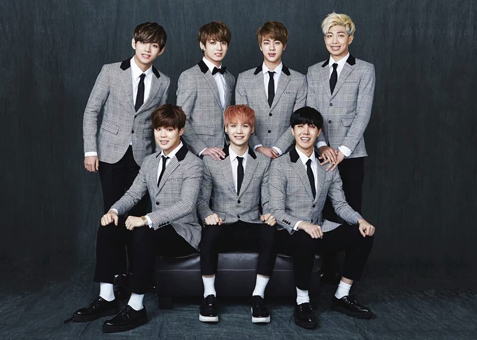 GabrieleK14's tweet photo. #3YearsWithBTS 💞🎉 https://t.co/mTT06oQm5H