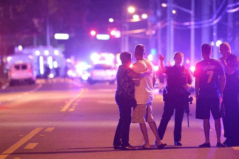 BreakingNewsKE's tweet photo. 50 PEOPLE killed, 53 injured in America's worst mass shooting at a gay nightclub in #Orlando; gunman among the dead. https://t.co/FBFXuKpeZZ