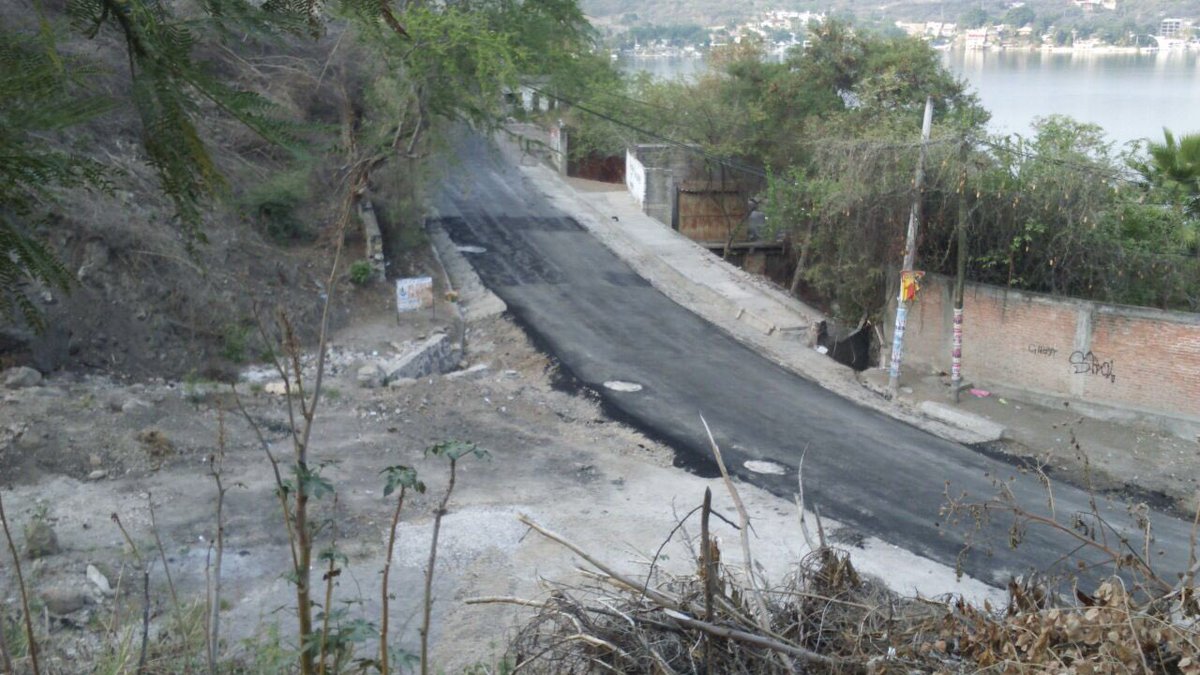 Prolagoteques's tweet photo. Esta obra y el campo de fut apoyo la arquitecta  patricia izquierdo de obras públicas del estado. #Tequesquitengo https://t.co/Rl7p2hehOd