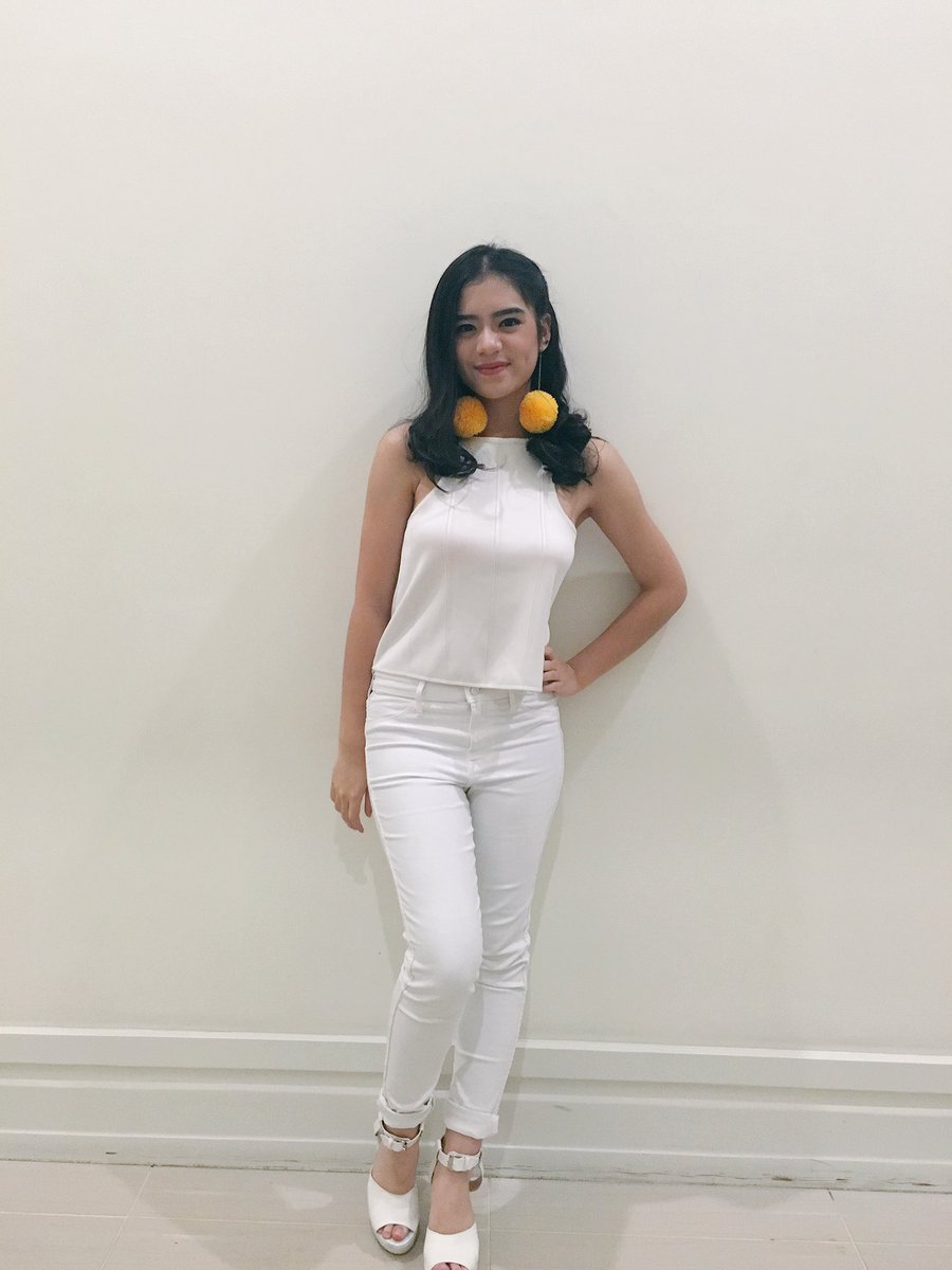 vankaaa_a's tweet photo. hallo~ hapsun😛 https://t.co/aIIRMJ18MS