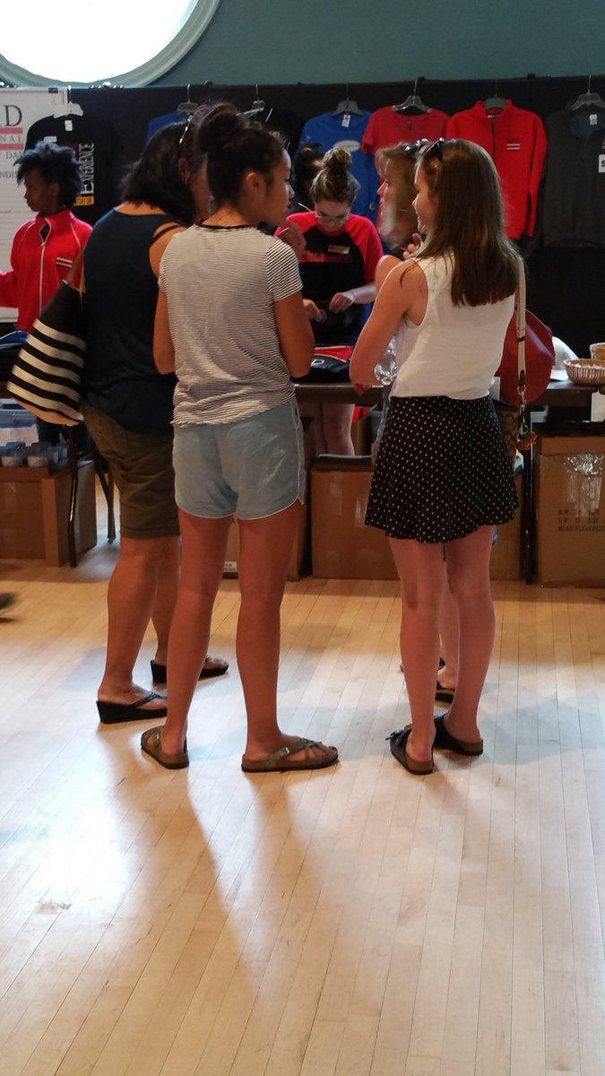mrpkss's tweet photo. @ConnellySue @mrcapraro  All checked in! https://t.co/mqQfSEV25V