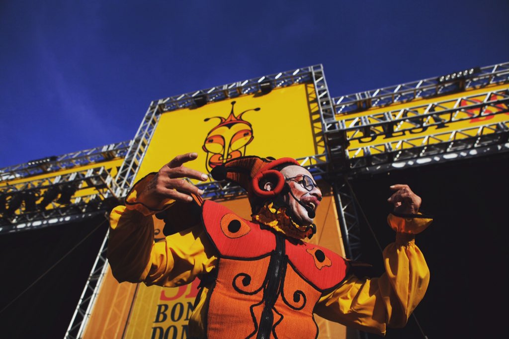 sesibonecos's tweet photo. De braços abertos para receber BH no último dia do festival, a partir das 16h30. Vem! https://t.co/c0912B1bZr https://t.co/c9EhtRjfXt