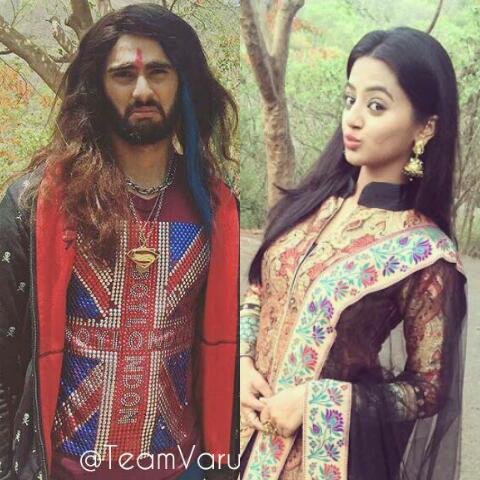 seemaya73546051's tweet photo. #SwaSan #Vahe #WeLoveSwaSan @ColorsTV @OfficialHelly7 #VarunKapoor 😂😂 https://t.co/JSGlQzkYpg