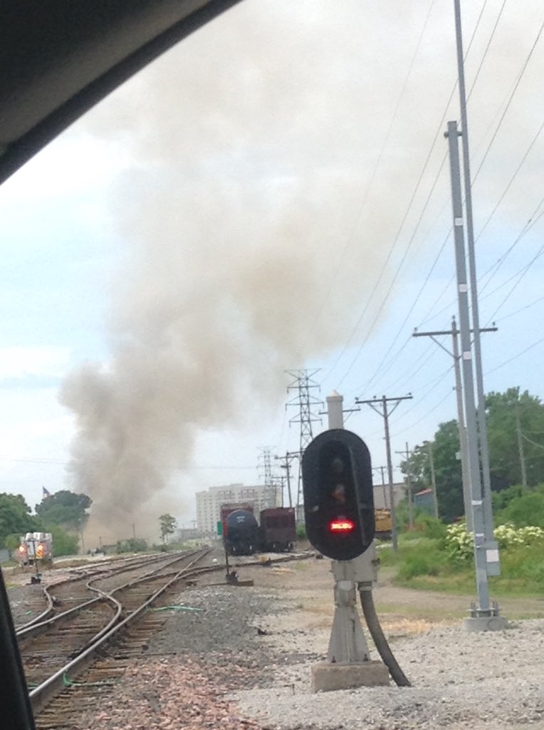 MccleanMadison's tweet image. #hugefire can you believe how much smoke there is!?