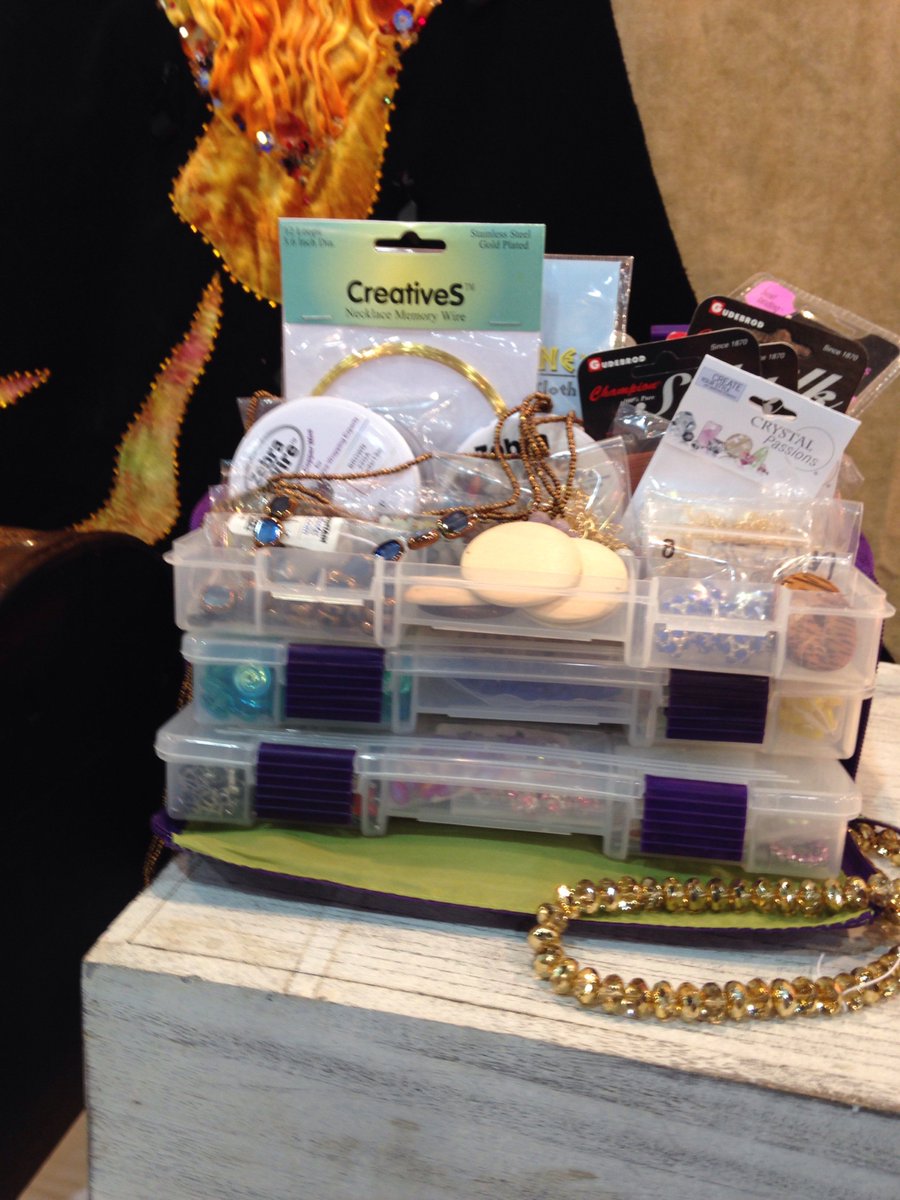FireMtnGems's tweet photo. Congrats Grand Prize Winner Valerie Connors! #beadandbutton https://t.co/vfhjGv9Zts