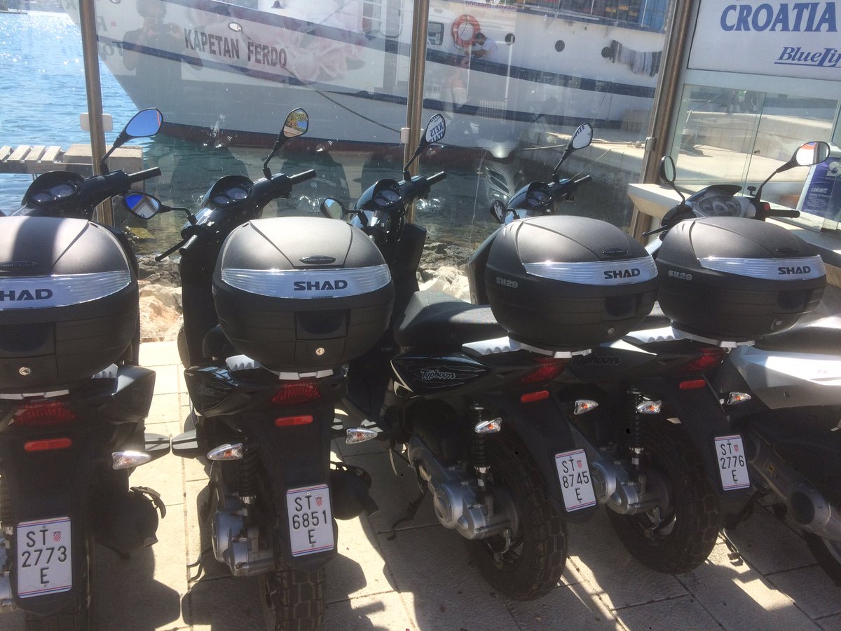 Shad scooter gang in Croatia 🤘🏻<a href="/shadkmusic/">shadkmusic</a>