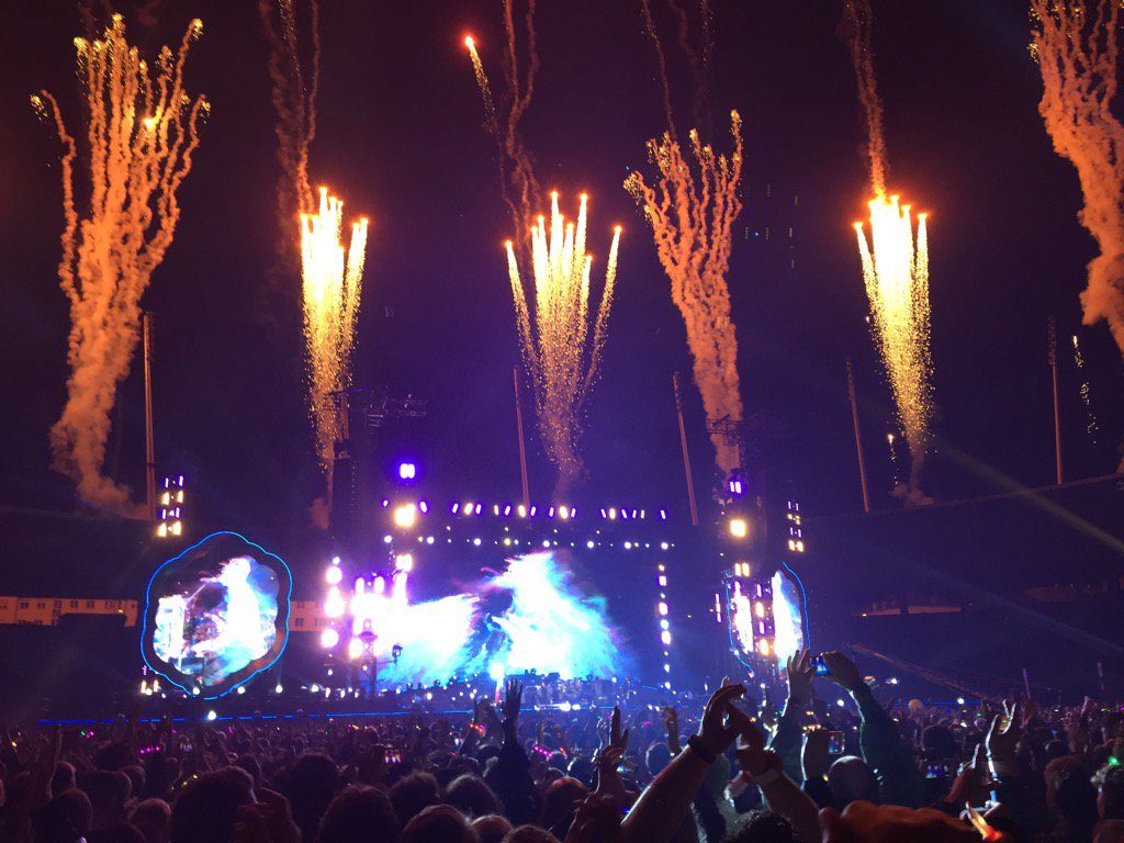 toby_p9's tweet photo. What a night! Thank you @coldplay ! #ColdplayZurich #amazing #letzigrund #incredibleShow https://t.co/mWz3mSkS9d