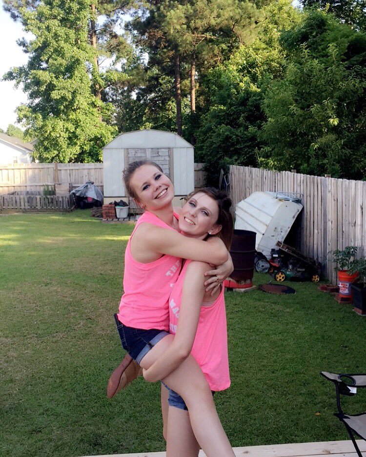 breanaleigh98's tweet photo. Beach this week with my favorite person https://t.co/tkYfdRKDnI