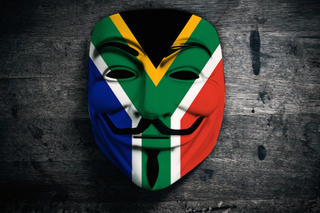 sapeople's tweet photo. #anonymous #africa downs #SABC 4 hours over #censorship after #eff over #racsim https://t.co/UDbjGat0pk https://t.co/c9agO3aGyz