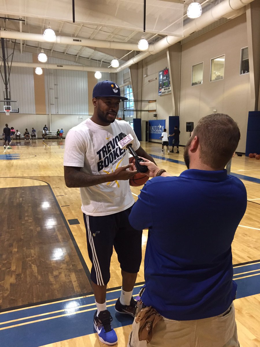 TheNBPA's tweet photo. Hometown Hero. @35_Fitz recently hosted 2 camps in his hometown of South Carolina, 1 joined by friend Allen Iverson. https://t.co/IQPOSNavQf