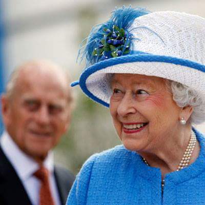 HussAtty's tweet photo. @HowardDonald I see our Queenie got the memo #tourcolours โ ๐ https://t.co/Ldlzs04vkO