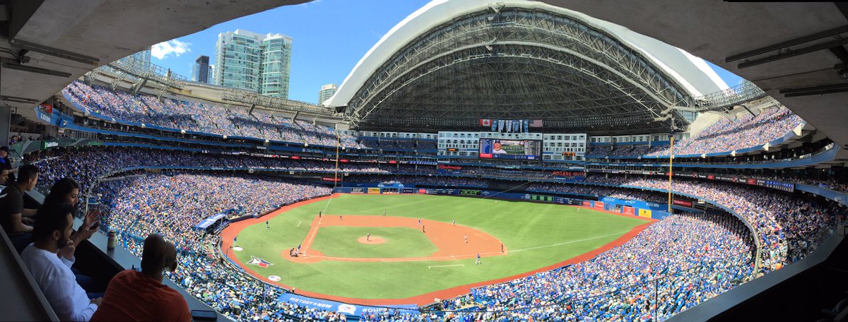 rbubus's tweet photo. Let's go #BlueJays #GEBox https://t.co/Zeot5EUWb5