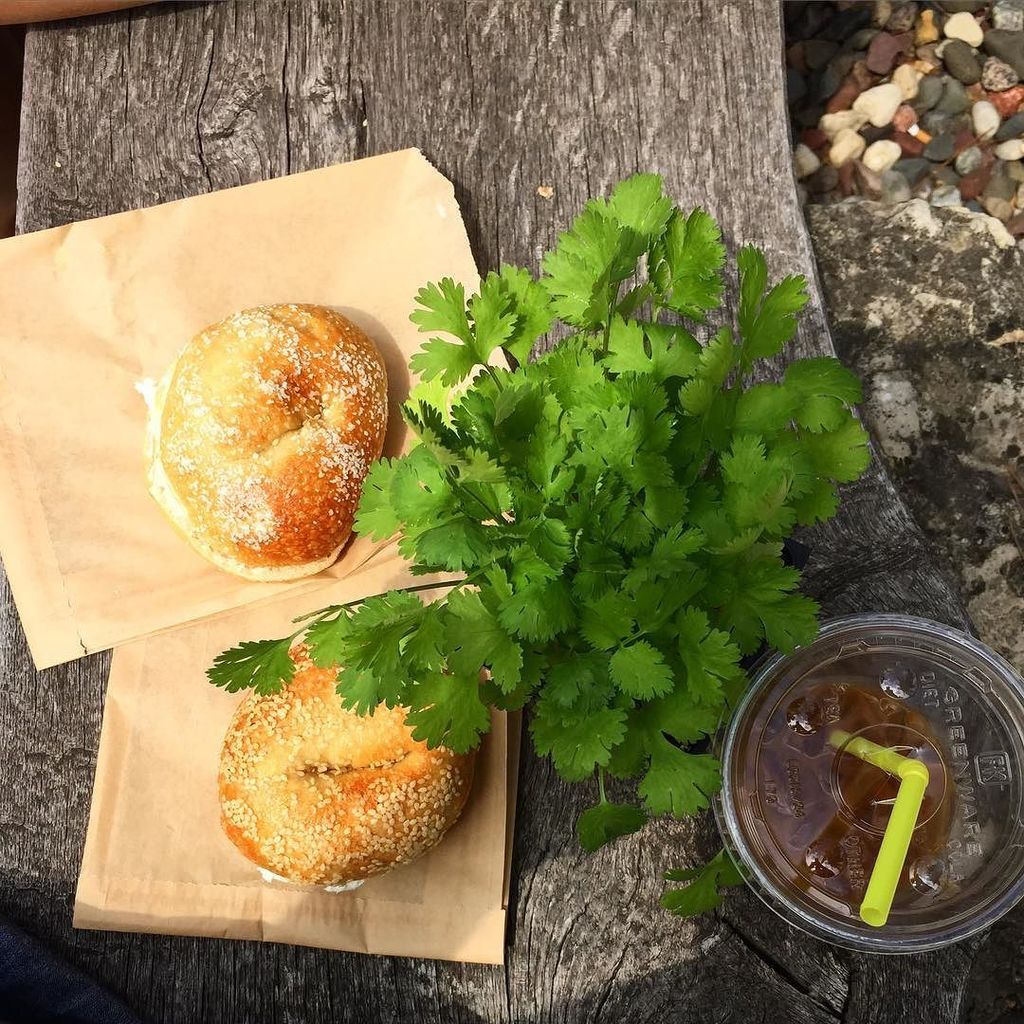 TCDaters's tweet image. Sunday morning farmers&apos; market breakfast date, complete with the purchase of a cilantro pl… ift.tt/25ROOtL