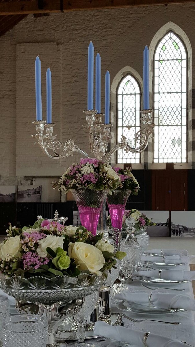 newbridgesilver's tweet photo. Summer Centrepiece Inspiration. #inspiration #interiors #dining #style #nsbluebox https://t.co/SuUzATX5Za
