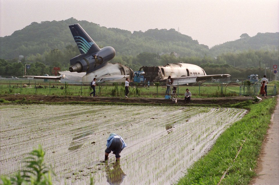 OnThisDay in 1996, Garuda Flight 865 overruns the runway at Fukuoka, Japan