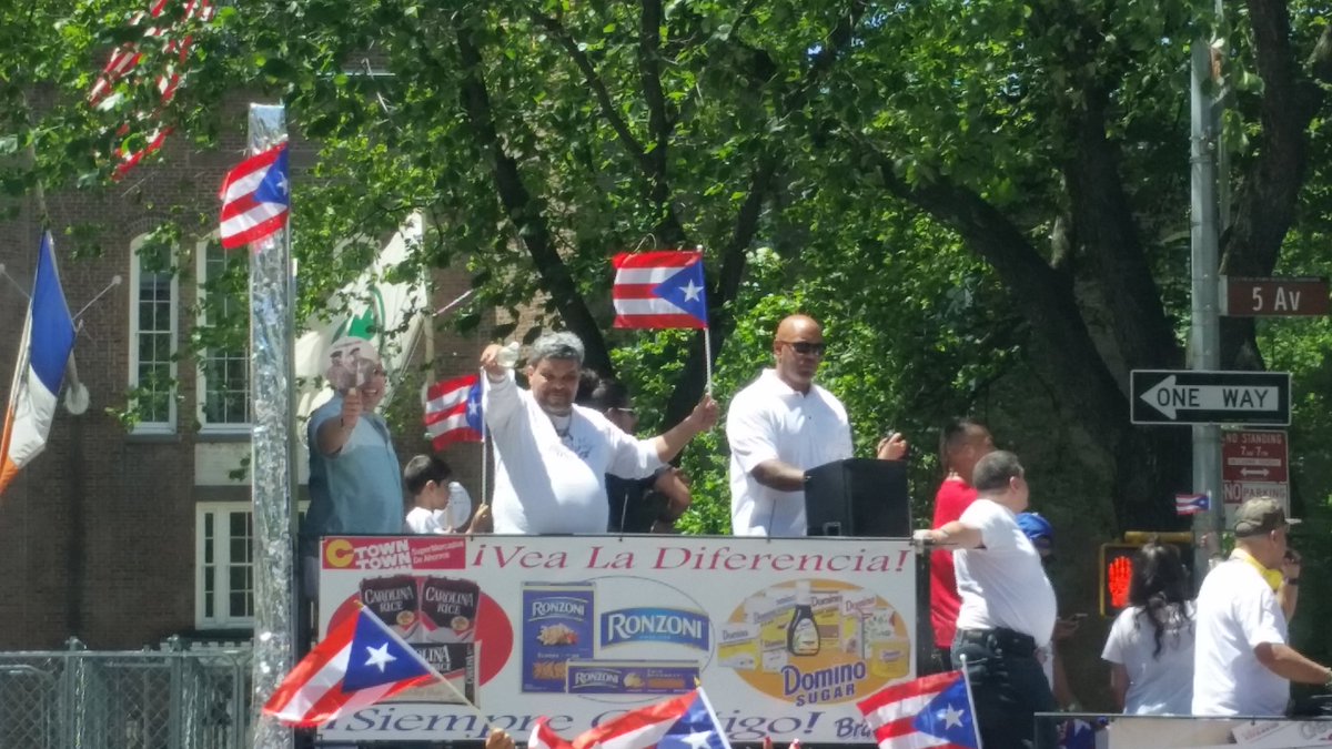 NYPDPBMN's tweet photo. #FunonFifth @PRparadeNYC @Z100NewYork @nymets #PRParade #NYPD https://t.co/TcUWaRntlx