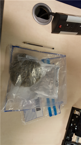 MPSBarkDag's tweet photo. A vehicle was stopped and searched resulting in a quantity of cannabis seized #EstatesTeam2 #Drugs #Choates Road https://t.co/hO4VCbABn4