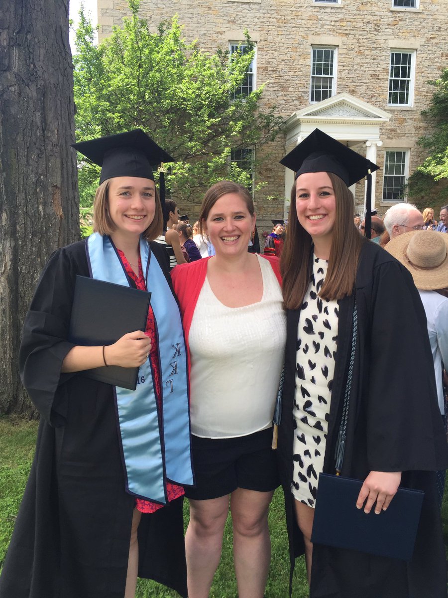 AshleyWellman_'s tweet photo. Very proud of these two!  #GraduationDay Congrats on all your hard work @pkealey226 &amp;  @alw_23 https://t.co/hP6klKjcPN