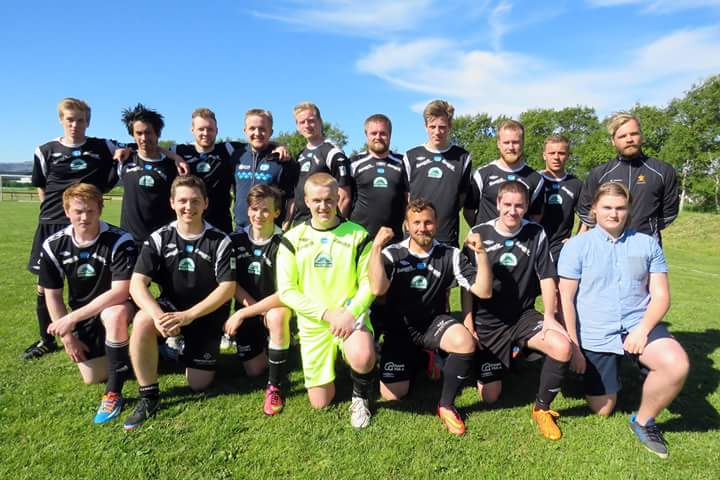 Lagbilde etter gårsdagens kamp mot ØBK. Herlig gjeng! #forzafosen