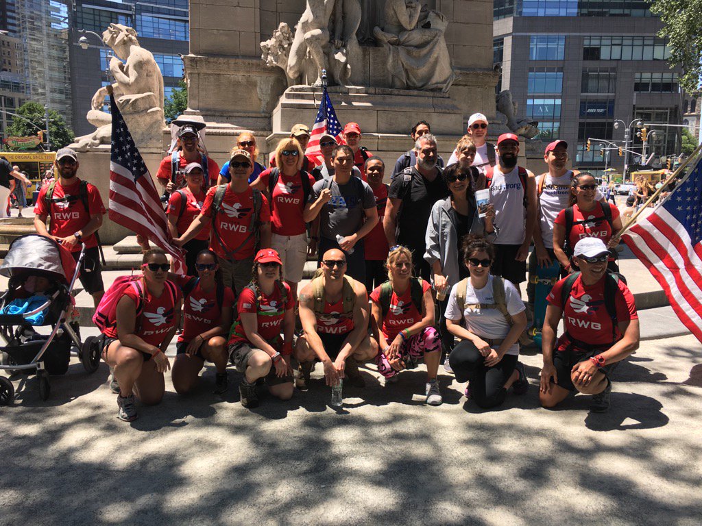 Rucking it on the streets of NYC in honor of our Veterans w/ @GetHeadstrongg &amp; <a href="/TeamRWB/">Team Red, White & Blue</a>. Bringing awareness to #PTSD