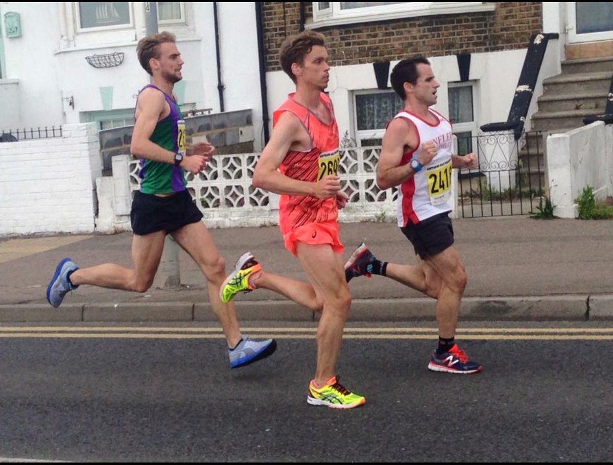 Paul10000metres's tweet photo. A few photos from the #southendhalfmarathon today @ASICSUK @SoleusEU https://t.co/hRGb2nPfKF