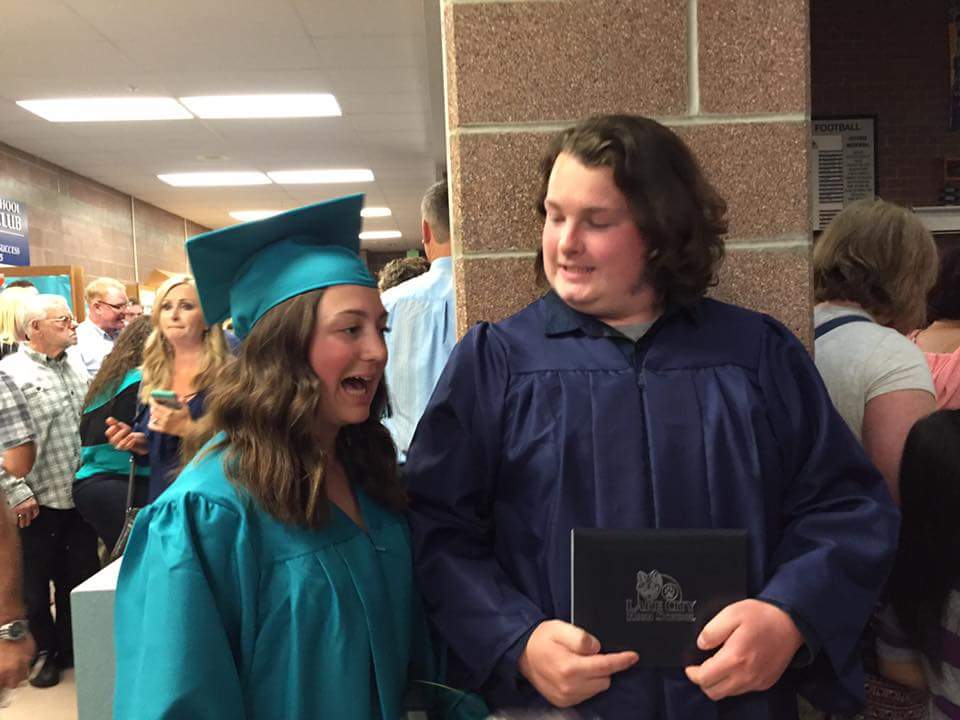 kailey_s16's tweet photo. Thinking about college and life like https://t.co/AiGF9C6FiH