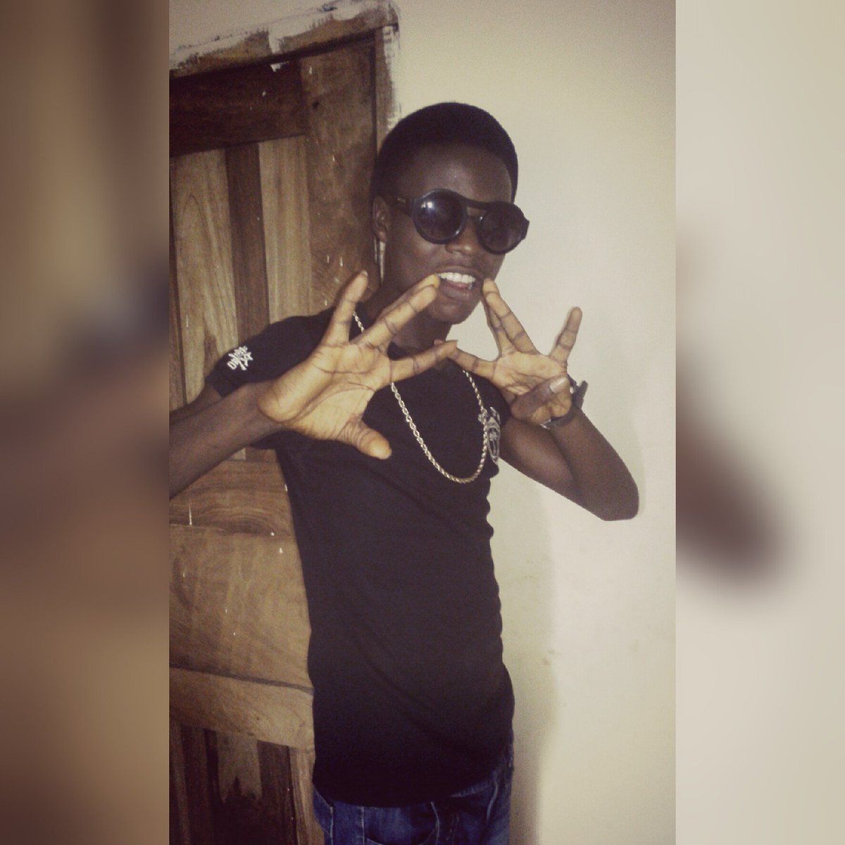 For whizlion💯💯🕕