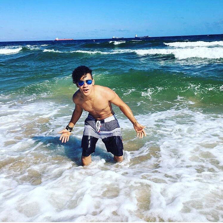 dayesizaldivar's tweet image. #hispanicboysbreaktheinternet 🇩🇴🇩🇴 @lumnayofficial