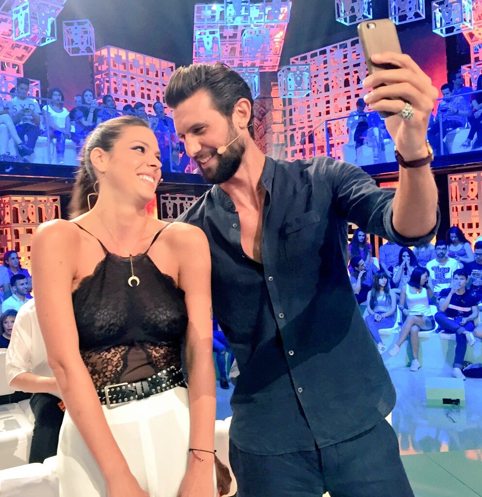 noemigonser2's tweet photo. #DBTSV8 @_laurimatamoros guapísima nuestra niña https://t.co/j1dbcJpGez