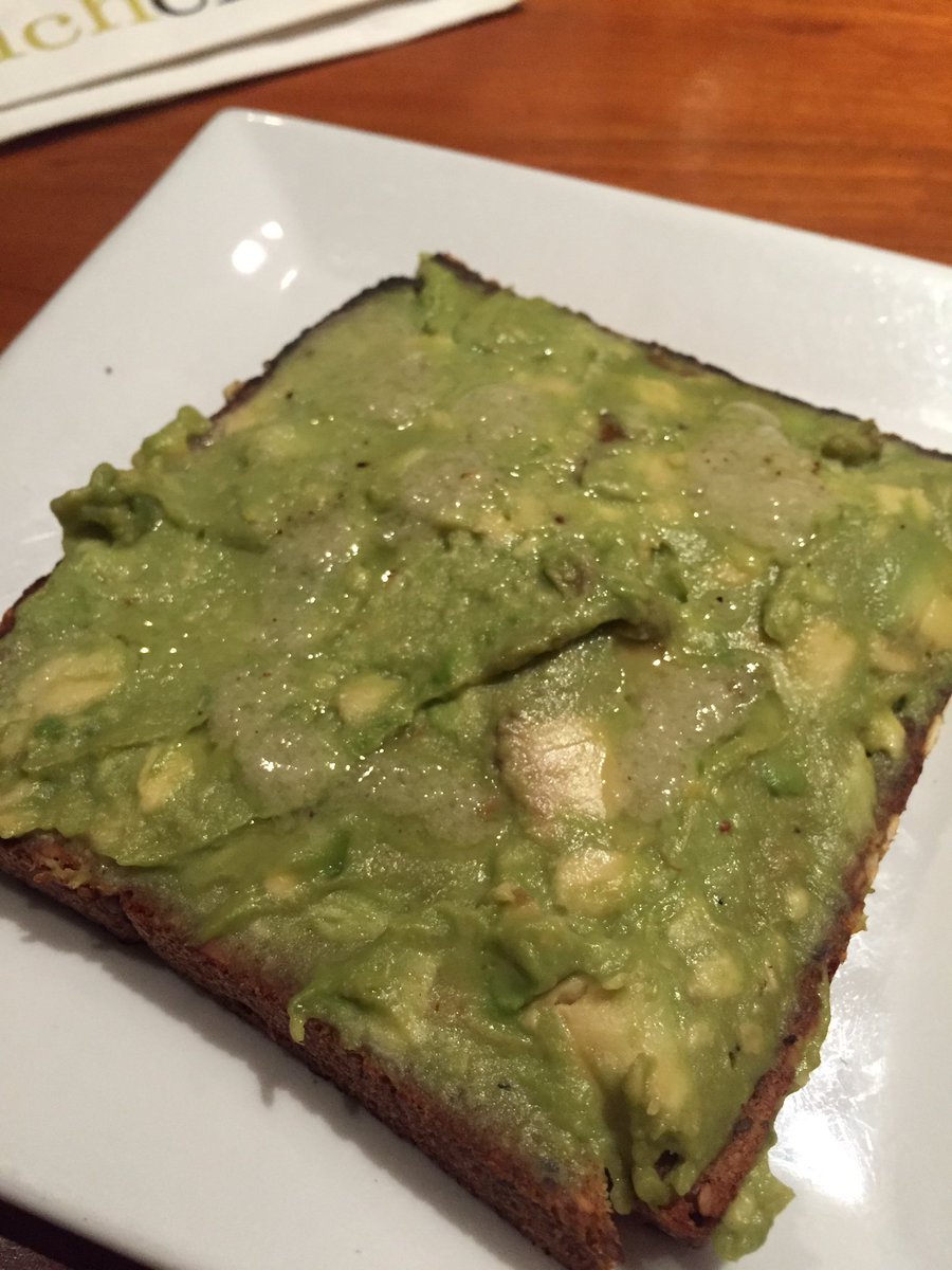 MarlowMoo's tweet photo. Early dinner at @tomcolicchio @wichcraft #nycfood #moocation https://t.co/q3qzTyXmLf