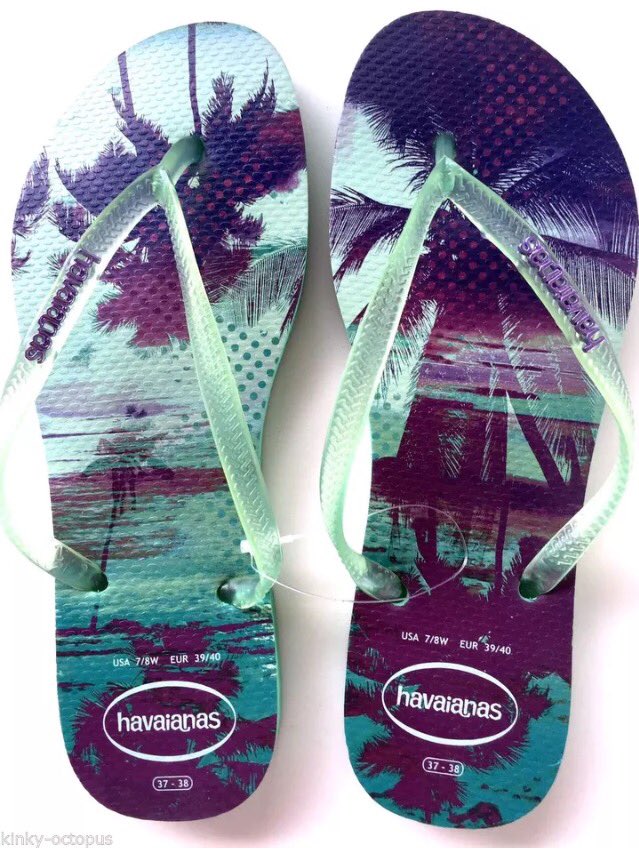 kinkyoctopus's tweet photo. @SaleSoho 6 days to go! Beautiful bikinis, kids swimwear, kaftans, sandals @havaianas all available @kinkyoctopus https://t.co/yfILaT09eH