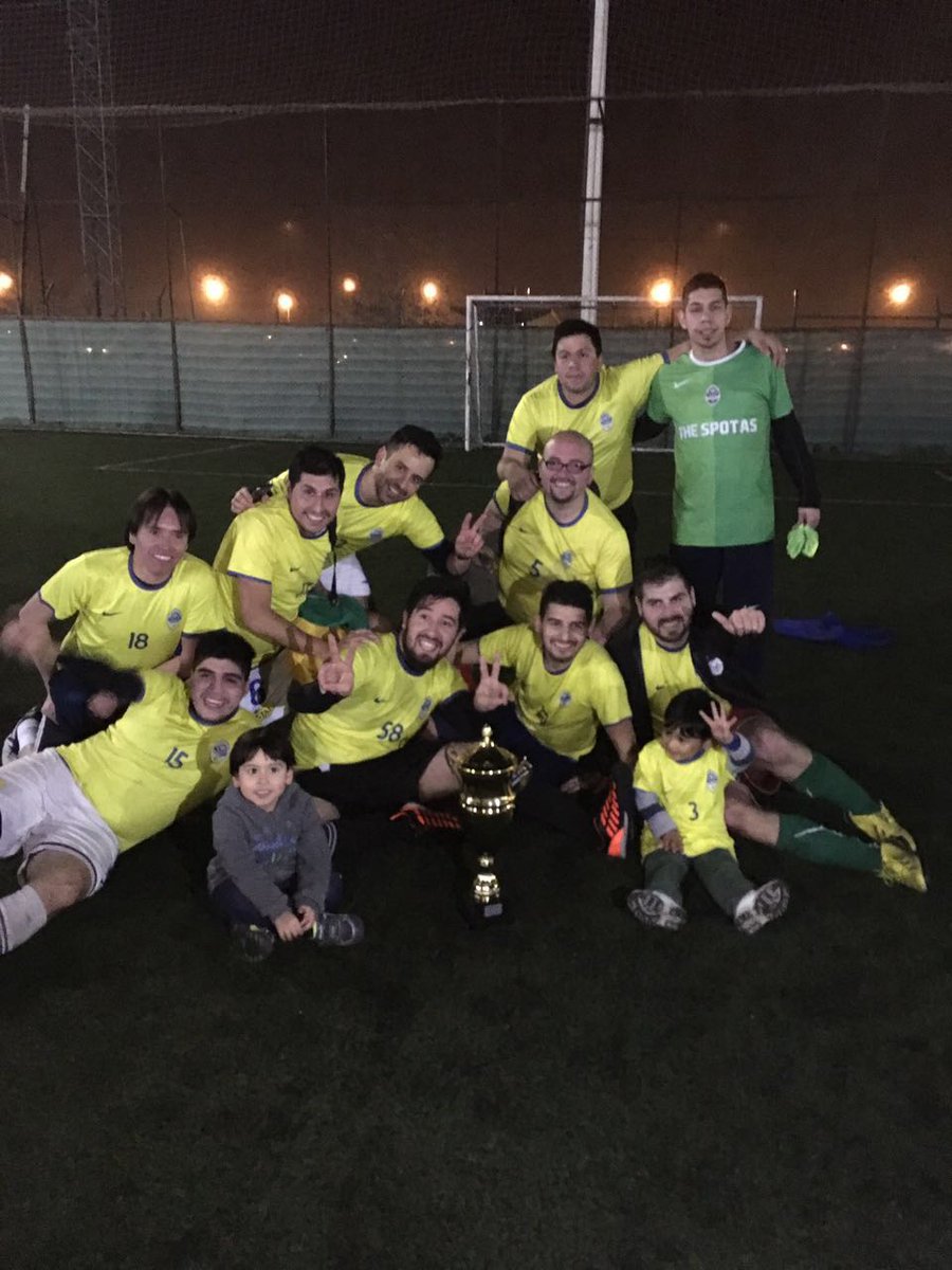 moyazul60's tweet photo. La Copa se mira y se toca. Grande The spotas! !! un muy buen campeonato. vamos por más! ! https://t.co/FdBqBwlejD
