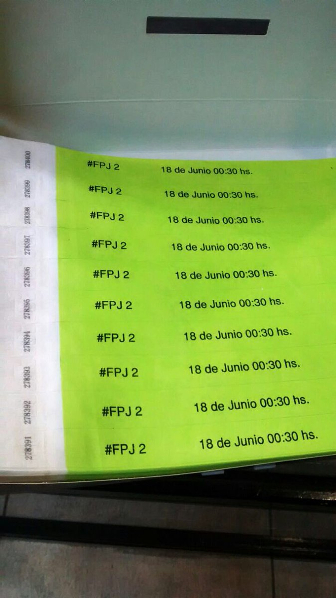 victorialoray's tweet photo. Se vieneeee, se vieneeee! #FPJ2 https://t.co/rLceC5xyFy