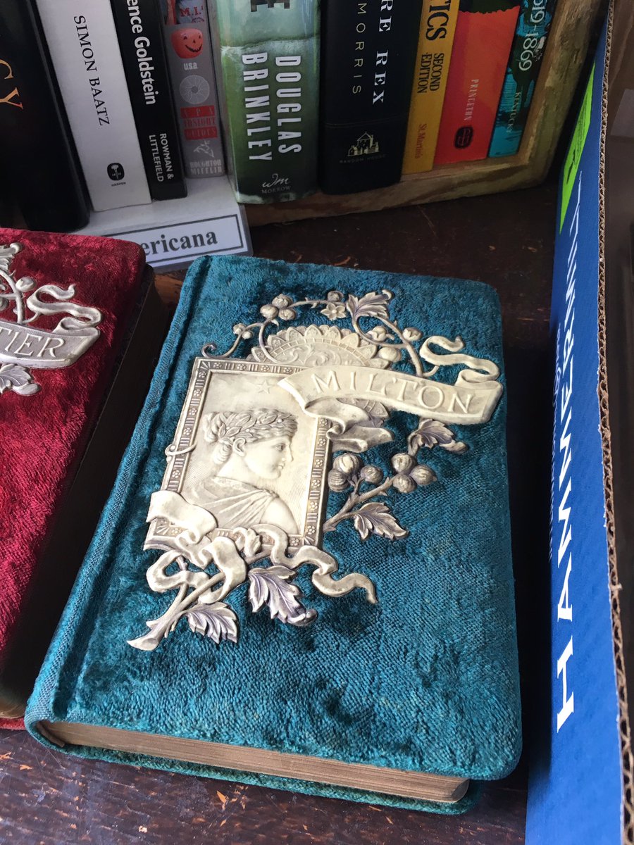 JacqueleenAnn's tweet photo. Velvet book says "buy me now". @PrintersRowFest #PRLF16 #milton https://t.co/2yWuJuu1NU