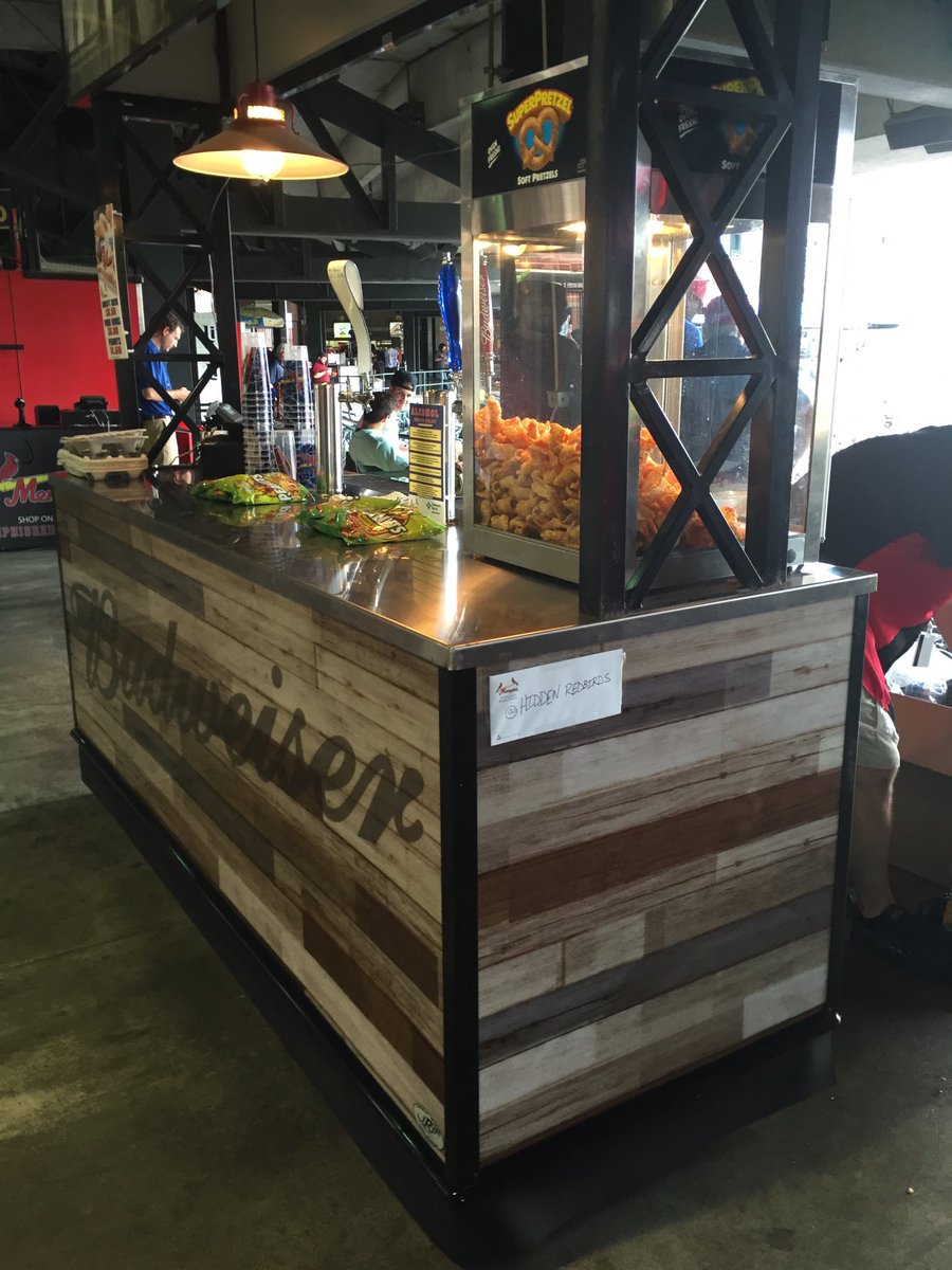 HiddenRedbirds's tweet photo. Pretzels and Peanuts! Ballpark food where I am! https://t.co/7zLSmgHmz1