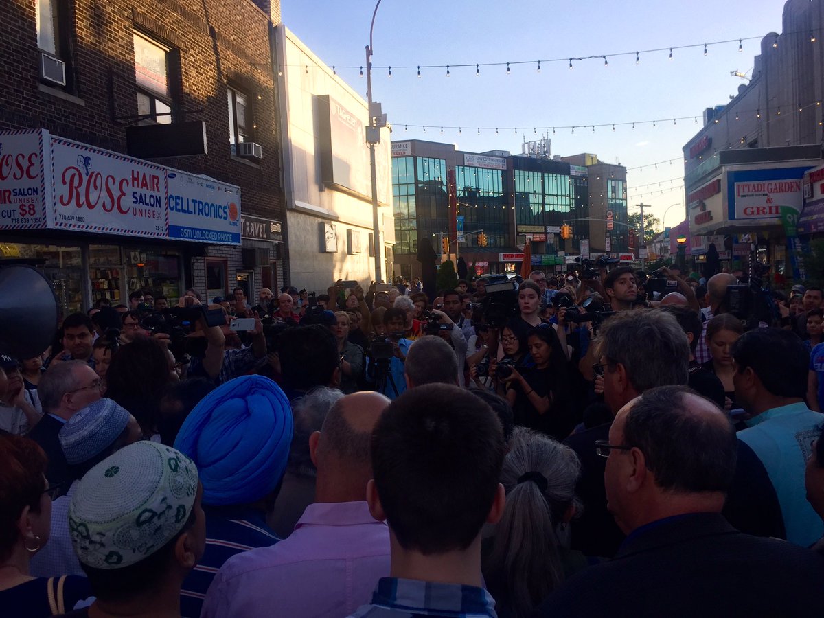 faiza_n_ali's tweet photo. Such a beautiful gathering in Diversity Plaza to condemn #PulseShooting,an act of hate &amp; stand united in solidarity. https://t.co/dIYRs16HAg