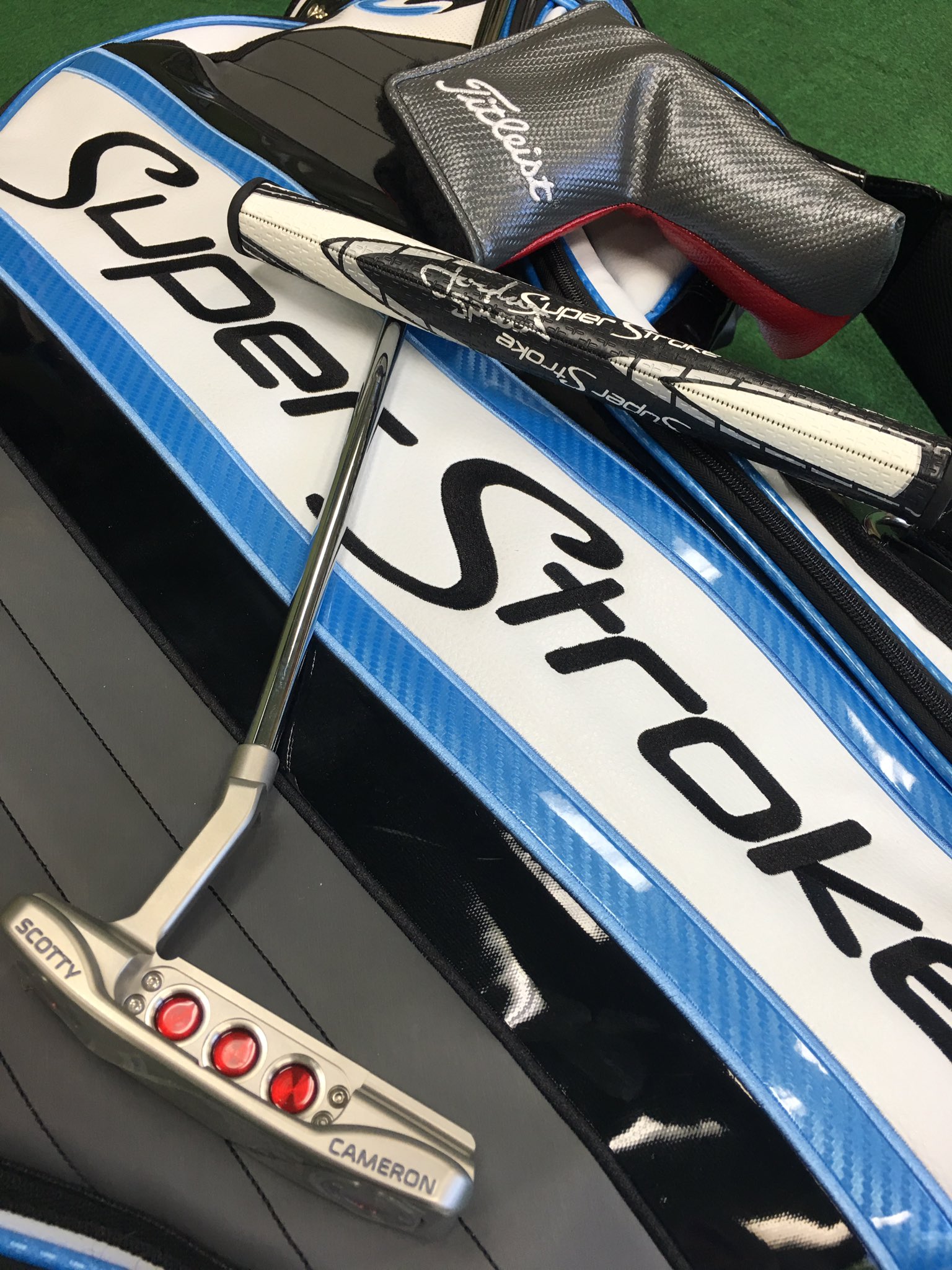 SuperStroke در X: «#USOpen Giveaway! RT & Follow to enter to win a 