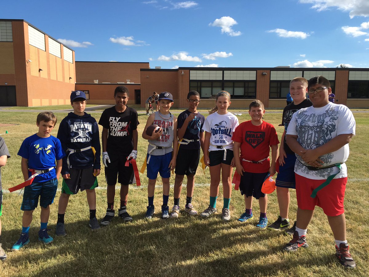 Coach_Briggs1's tweet photo. Flag football league 
Steelers - 108
Redskins - 94 
#OffensiveJuggernauts #FutureStars https://t.co/eJVFh292iW