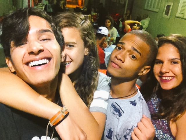 joanaglaser_'s tweet photo. Melhor festa cm os melhores 
#replay #bdaylua https://t.co/NkagNYSEco