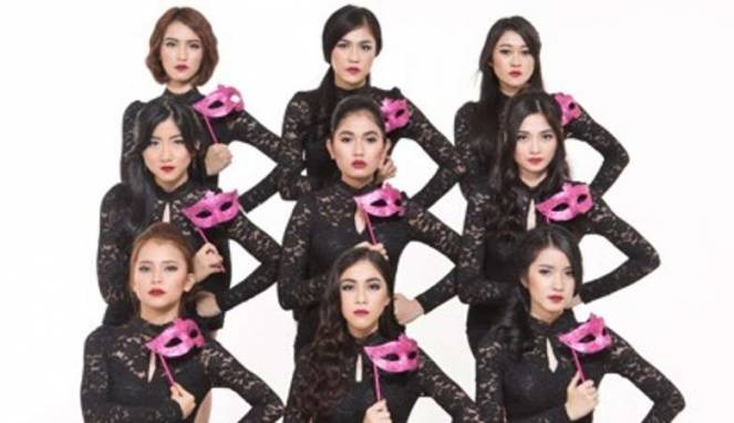 Girlband Cherybelle Eksis Lagi, Pamer Single Teranyar life.viva.co.id/news/read/7842… via <a href="/VIVAcoid/">VivaCoid</a>