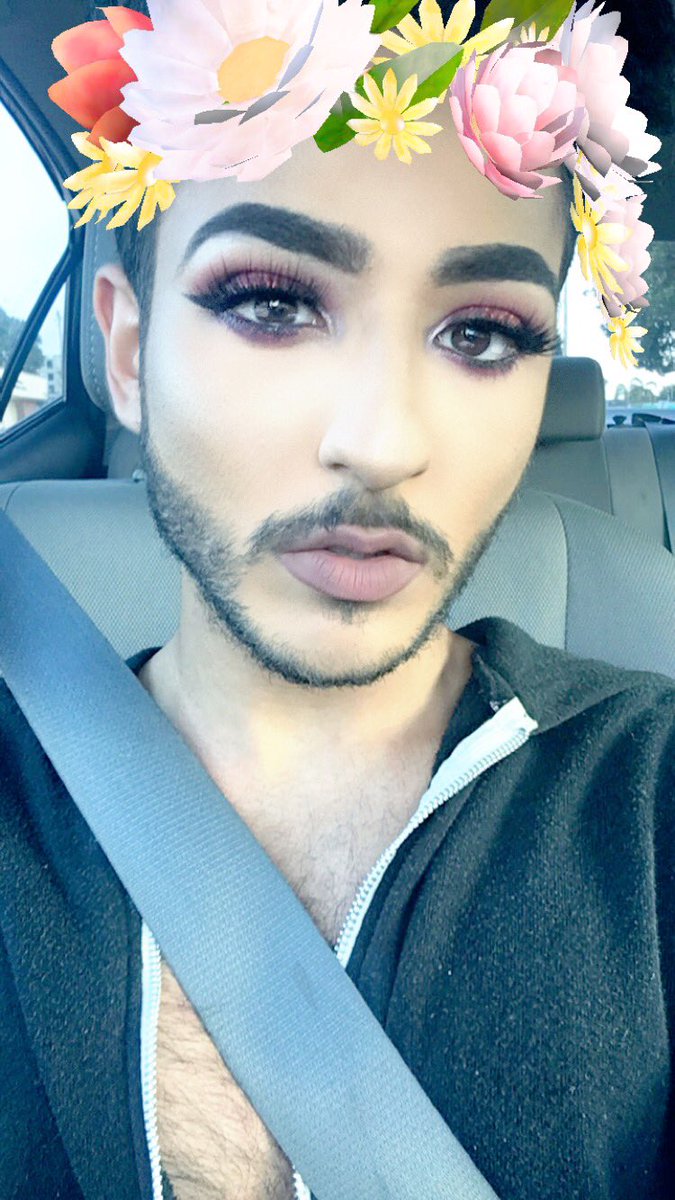 offlinemalek's tweet photo. #GaysBreakTheInternet I love myself and I'll continue to express myself no matter what https://t.co/Sx1FWk1LCO