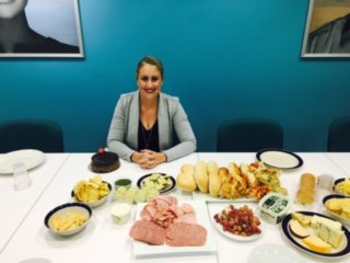 AbbeKing4's tweet photo. Check out this birthday shout!! Thanks my lovely team! #Birthdaytreats #Manpowerchch https://t.co/1mwncQdbdR