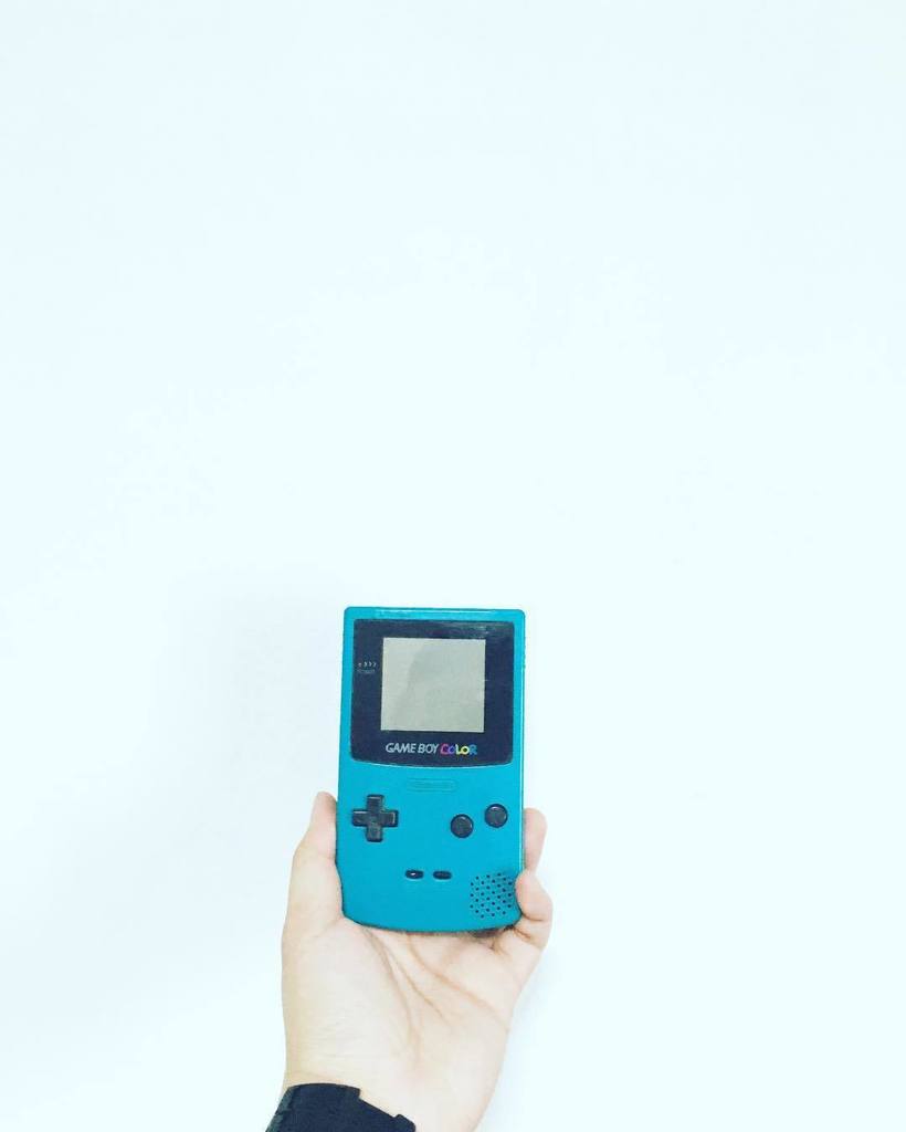 carleilos's tweet photo. Before iPhone was cool. 🕹#gameboycolor #nostalgia #beforeiphone #oldschool #pokemon #old #… https://t.co/ez5JAKB2f6 https://t.co/O81QCeJFOH