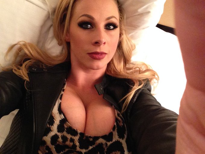 Good night https://t.co/2qswjiQz27 https://t.co/hoFDgTWTn9