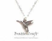 RT BrattonCraft: ✿♦ #HummingbirdNecklace
#SilverHummingbirdNecklace
#BirdNecklace etsy.me/1ALlQfX